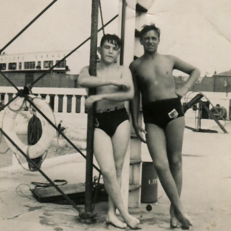 Robbie Murley and Alvin Williams by diving board