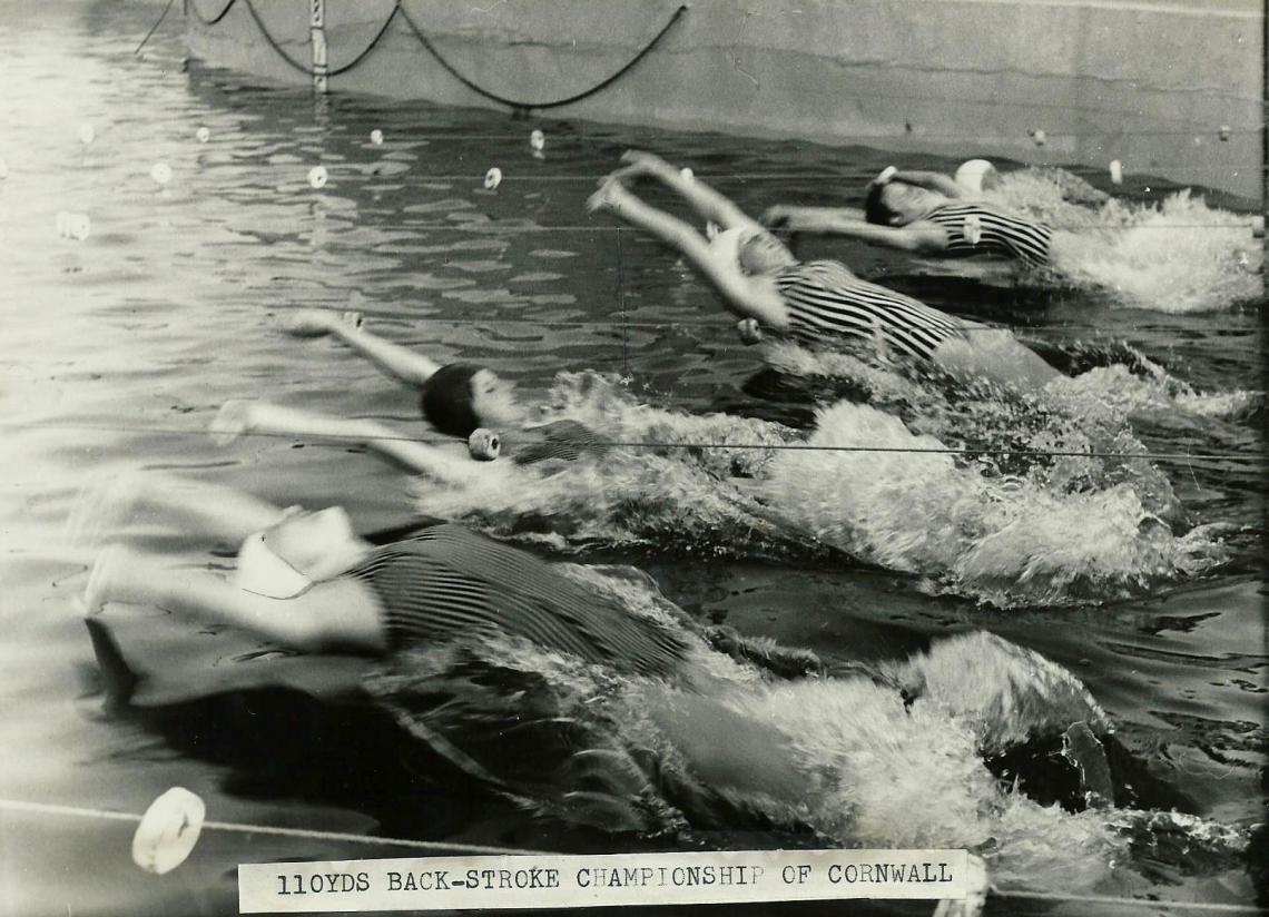 From nearest Liz Cooper, Ruthmary bramble, Andrea Kierl, julia rescawla (possibly), Liz Jilbert